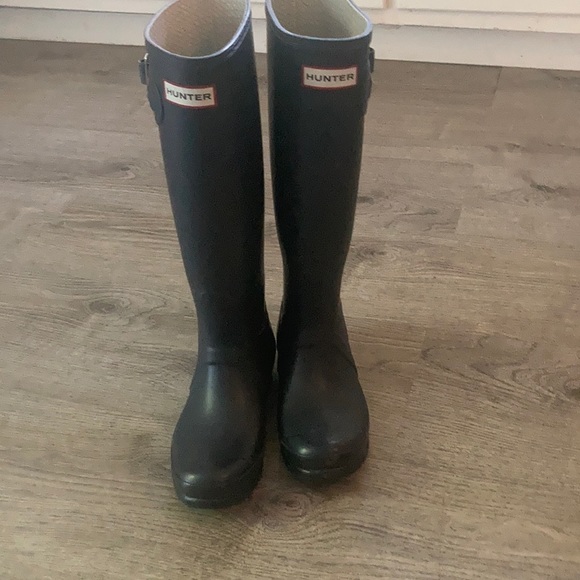 Hunter Shoes - Navy blue size 6 tall hunter boots
